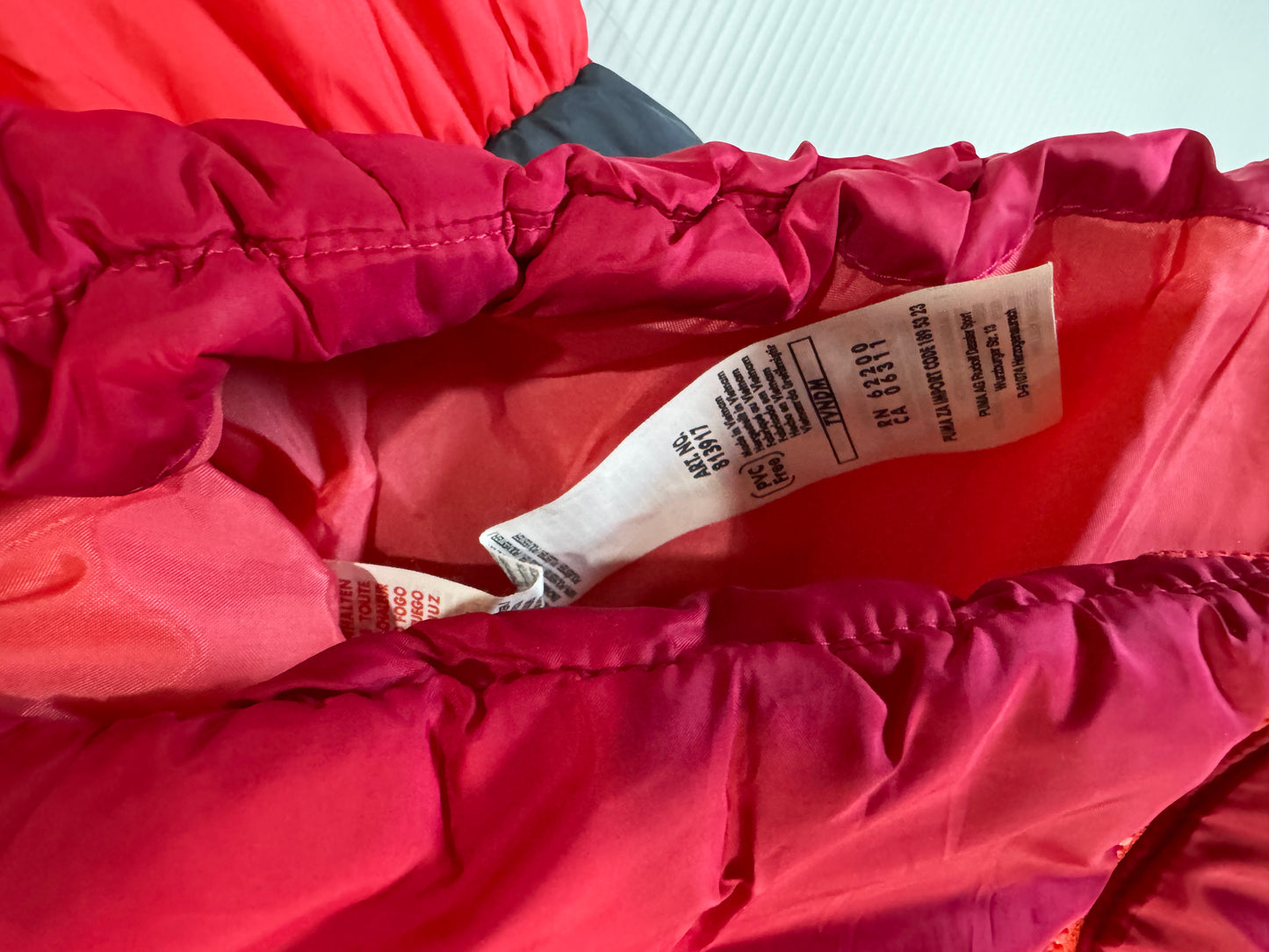 PUMA Sleeveless puffer Vest Jacket (S)